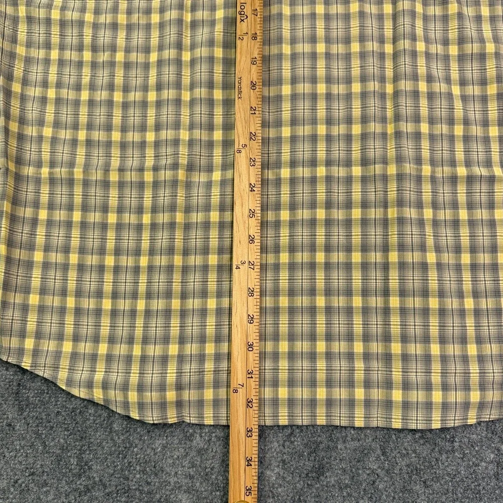 Duluth Trading Shirt Mens XL Plaid Short Sleeve Fishing Hiking Outdoor Nylon